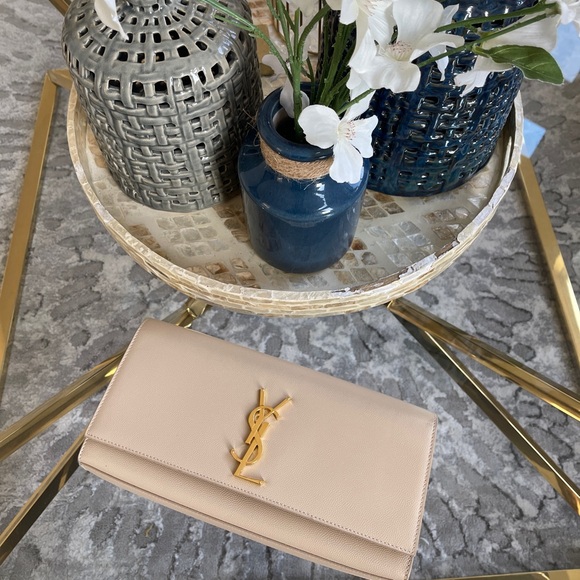 Yves Saint Laurent Beige Leather Monogram Clutch, New, Never Used. - Picture 5 of 10